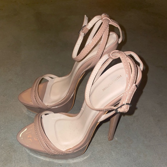 PrettyLittleThing Shoes - Pretty little thing heels / size 5 US but labeled as size 3 / tan